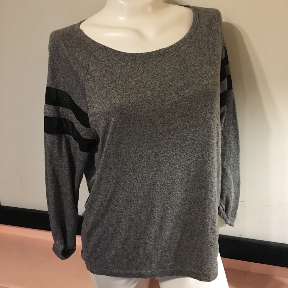 H&M Divided grey 3/4 sleeve T-shirt